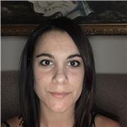 Maestra de educación primaria, graduada hace dos años y con experiencia en clases particulares